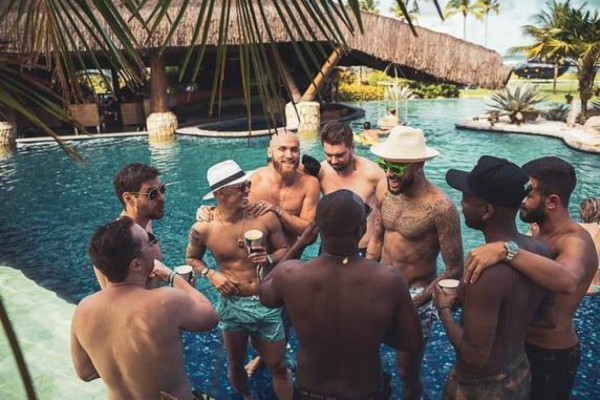 Las fotos de la espectacular fiesta de Neymar para recibir el Año Nuevo