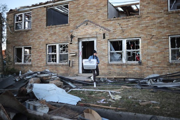 Así luce Kentucky tras el paso de 'la más mortífera' serie de tornados (FOTOS)