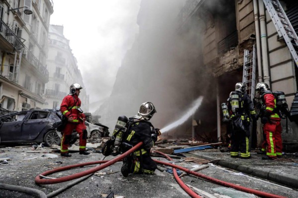 Las 12 fotos más impactantes de la explosión en una panadería de París