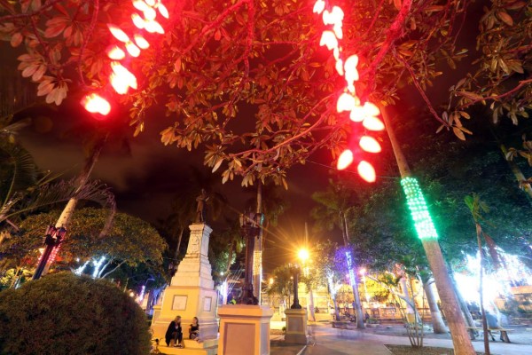 Se encienden las luces de la Navidad en la capital de Honduras