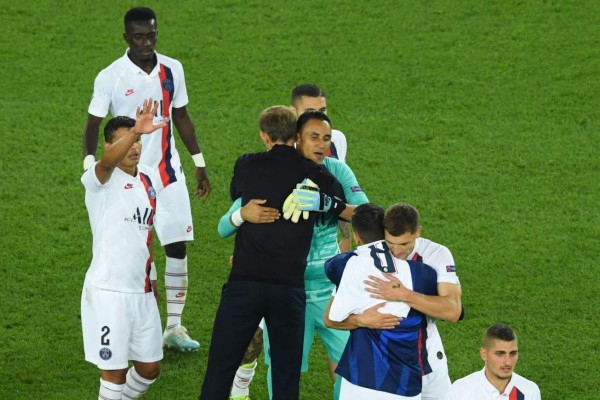 FOTOS: Sereno y con el marco en cero, así fue el debut de Keylor Navas con el PSG