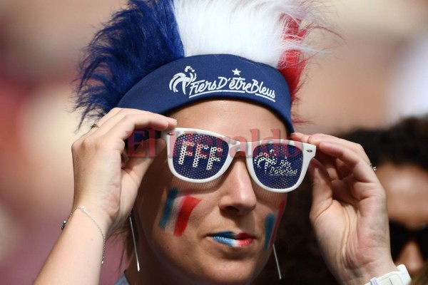 Las hermosas mujeres que adornan el Mundial de Rusia 2018 en el duelo Dinamarca vs Francia