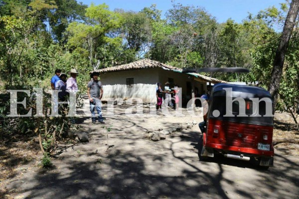 En medio del luto y el dolor, San Miguelito vela a las víctimas del accidente en la carretera al sur de Honduras