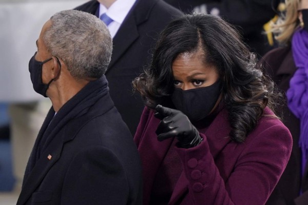 Michelle Obama impacta con poderoso look en investidura de Biden