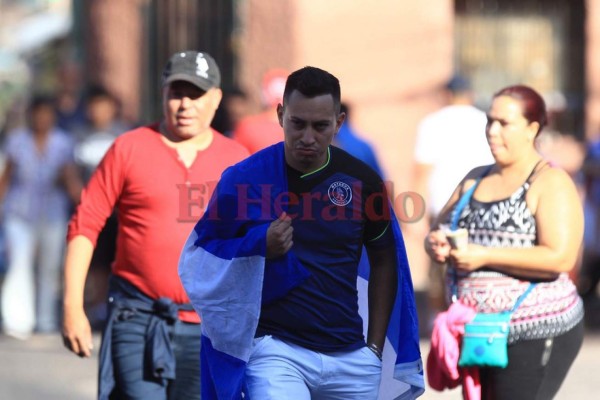 FOTOS: La hinchada infantil puso el ambientazo en el clásico Motagua vs Real España