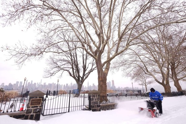 FOTOS: Así sobrevive EEUU al poderoso ciclón invernal