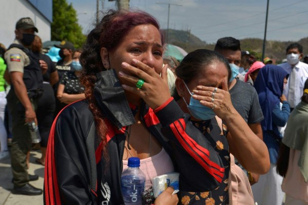 Horror y luto: El drama de los familiares de 118 reos asesinados en Ecuador