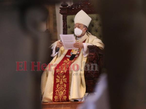 El cardenal Óscar Andrés Rodríguez presidió la Misa de Pascua de este domingo de Resurrección.