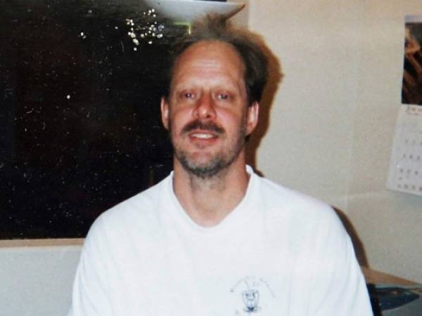 Paddock podía sentarse durante horas delante de las máquinas de video póker, a menudo haciendo apuestas de 100 dólares o más.