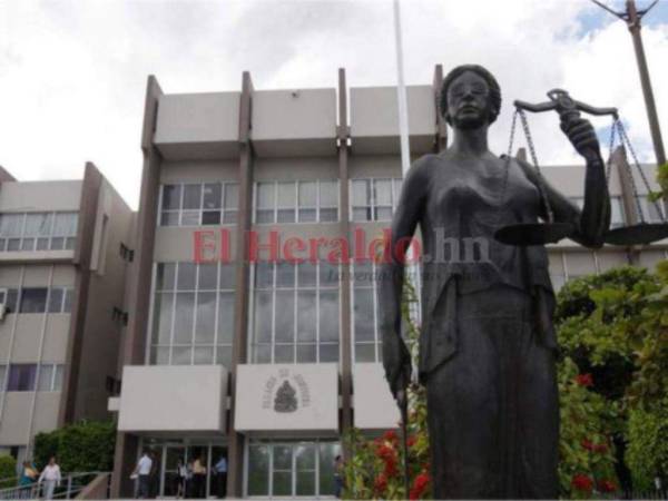 Fotografía de la fachada de la Corte Suprema de Justicia (CSJ) ubicada en Tegucigalpa, Honduras.