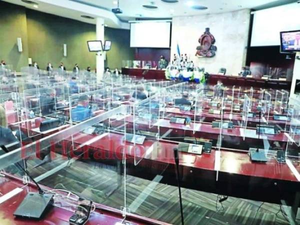 Las instalaciones del hemiciclo han sido acondicionadas para que los diputados nuevos y los reelectos vuelvan a sesiones presenciales. FOTO: EL HERALDO