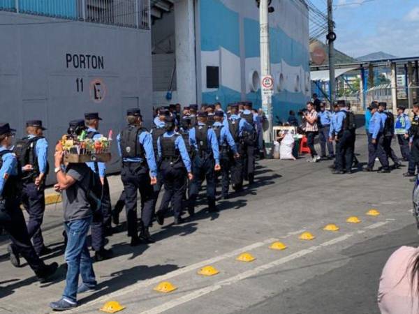 Más de 1,000 policías listos para el clásico Olimpia vs. Motagua