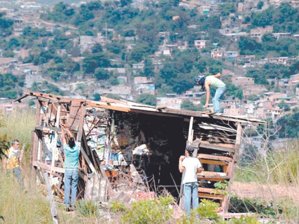 En el 2022, cifras del BID indican que 1.1 millones de hondureños se convirtieron en pobres y dos millones pasaron a extrema pobreza.