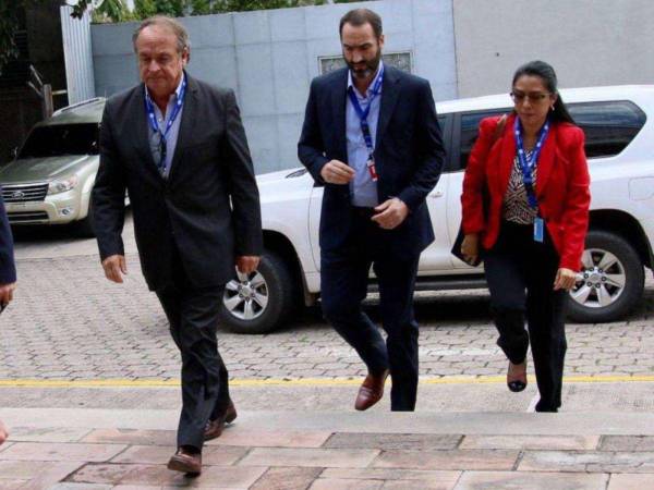 Los personeros se reunieron dos veces en Casa Presidencial.