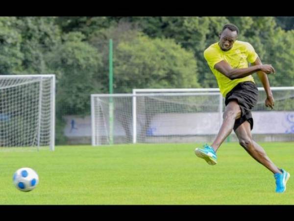 El atleta jamaiquino Usain Bolt se probará en el fútbol con el Borrusia Dortmund de Alemania.