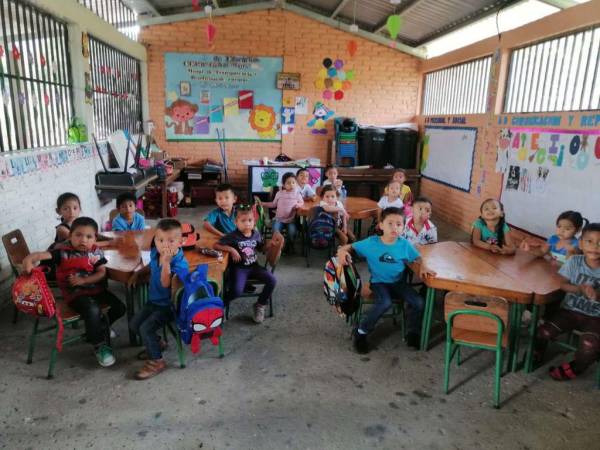 En el Jardín de Niños unidocente Ligia de Mayrs hay 18 pequeños.