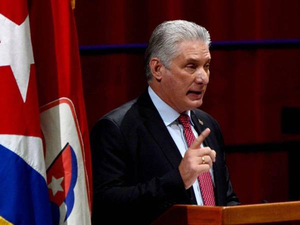 El 25 de mayo, el presidente cubano, Miguel Díaz-Canel, dijo que en ningún caso asistiría al cónclave de Los Ángeles, por la exclusión de los tres países.