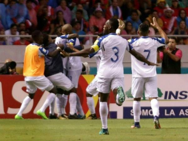 La Selección de Honduras terminó empatando ante Costa Rica en el estadio Nacional de San José, en el duelo que ganaba 1-0 hasta el minuto 90+4. (AFP)