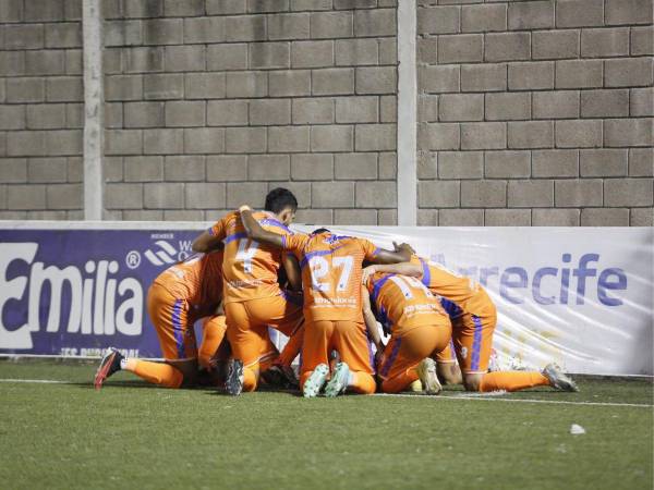 Los Lobos UPNFM lograron un balsámico triunfo ante Olimpia en Choluteca. Los Universitarios están más vivos que nunca.