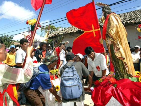 Cada 20 de enero Ojojona recibe a los feligreses de Lepaterique como un acto de hermandad entre los dos pueblos lencas de Honduras.