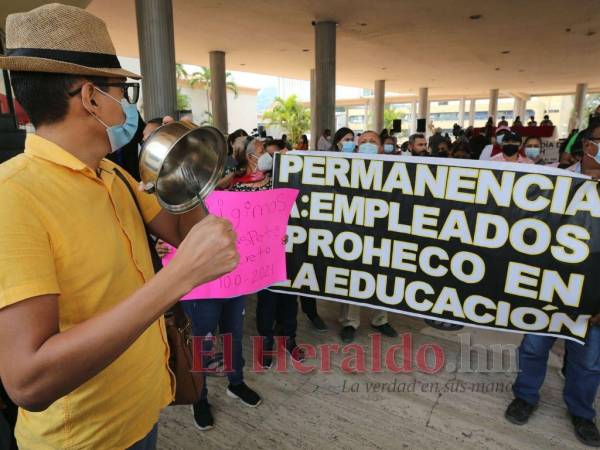 Los maestros Proheco han impulsado sendas jornadas de protestas a nivel nacional en exigencia a que se respete su estabilidad laboral en la nueva administración gubernamental.