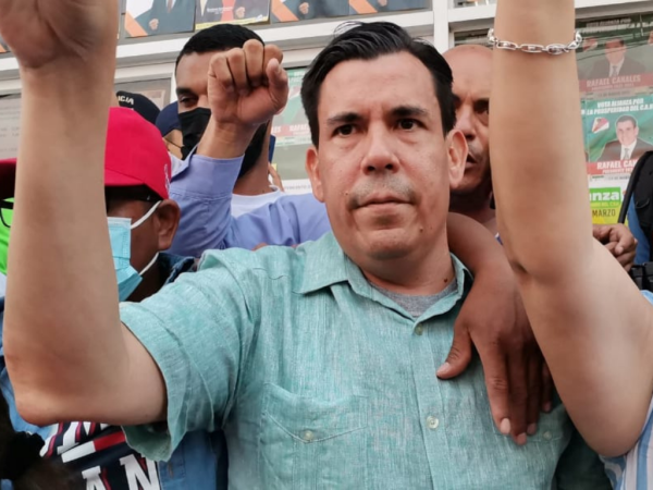 Rafael Canales ganó el 12 de marzo las elecciones del Colegio de Abogados de Honduras.