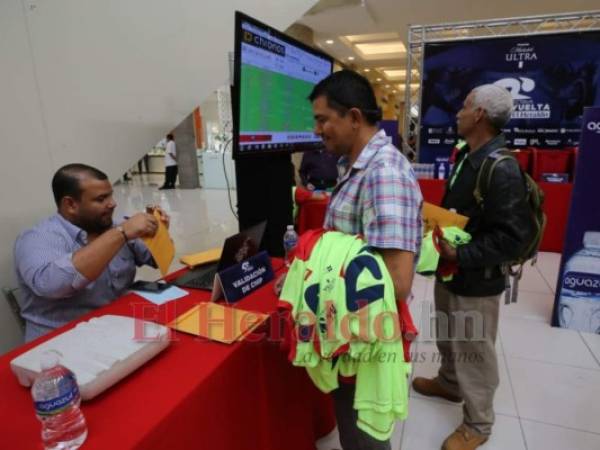 El kit se estará entregando en la Plaza Central de Mall Multiplaza en un horario de 10:00 de la mañana a 6:00 de la tarde. Foto: David Romero/EL HERALDO