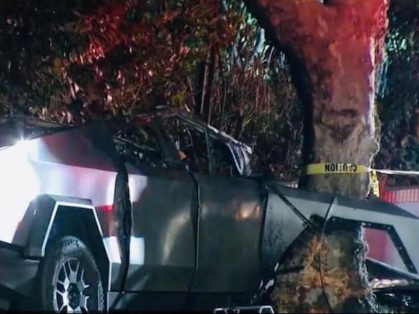 Un trágico accidente en Piedmont, California, Estados Unidos, dejó tres jóvenes fallecidos y a una persona gravemente herida tras el choque de un Tesla Cybertruck contra un muro de cemento y un árbol.