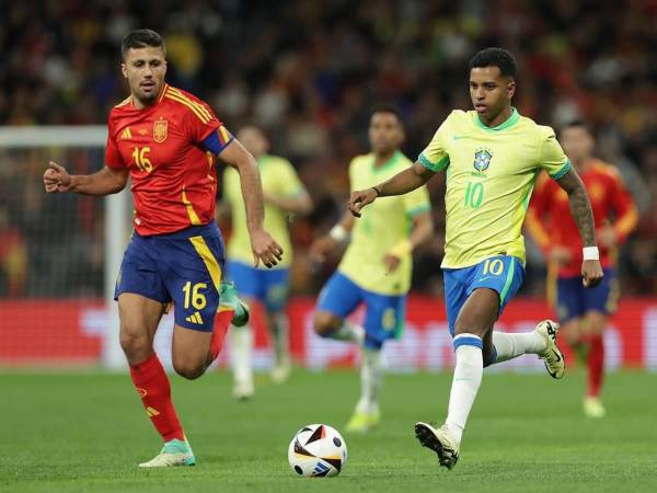 España vs Brasil se enfrentan en un encuentro amistoso.