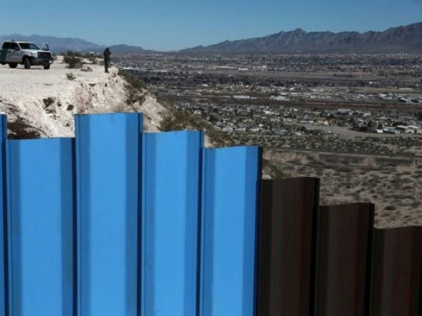 Los retenes permanentes en carreteras son parte del sistema policial de la Patrulla Fronteriza contra la inmigración y el contrabando en la región limítrofe. Foto: AP