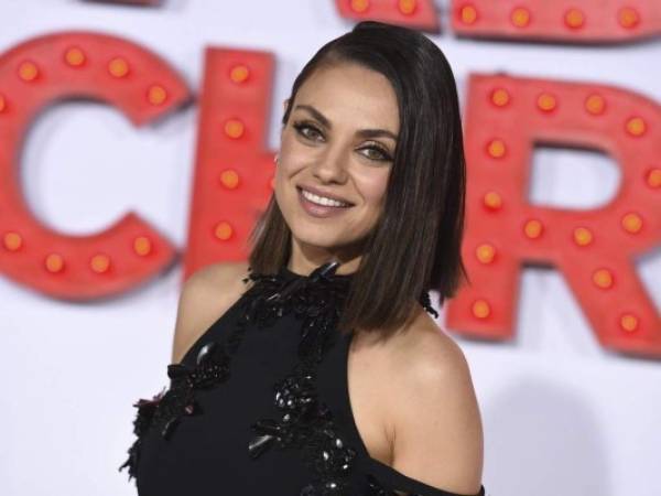 Mila Kunis aseguró que sí se baña todos los días.