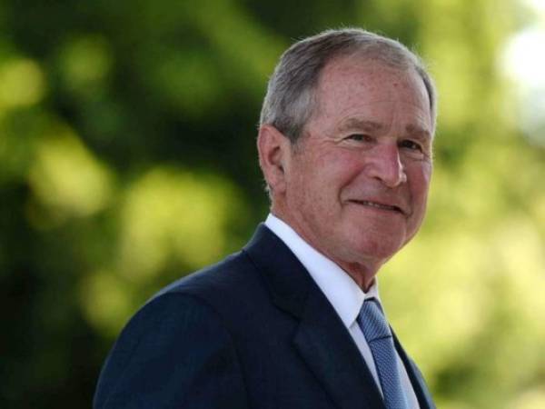 Un día después de que se anunciara la victoria de Joe Biden, el 7 de noviembre, George W. Bush lo llamó para felicitarlo.