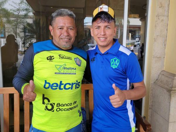 Henry Gómez y su padre se reunieron en el hotel de concentración del Olancho previo a la final.