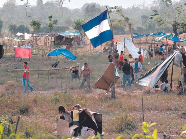 Las tierras invadidas ha provocado alejar la inversión extranjera y agudizado la convulsión social en el país por el crimen organizado.