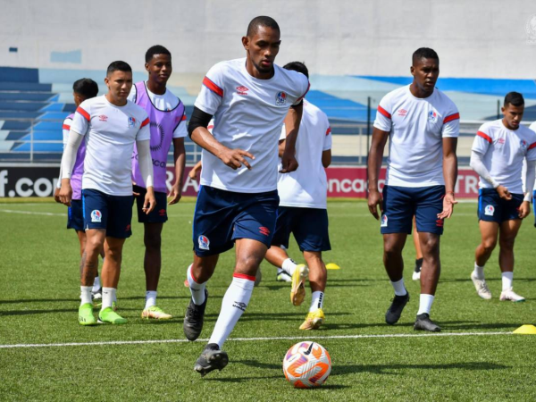 Olimpia reconoció la cancha de Las Delicias ayer por la mañana.