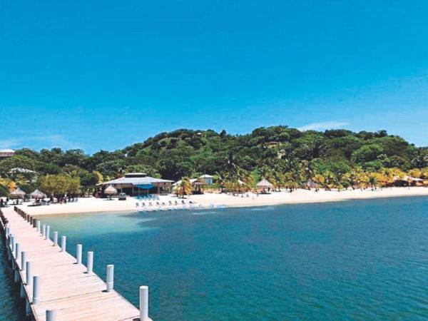 El resort está ubicado en una zona exclusiva de Islas de la Bahía.