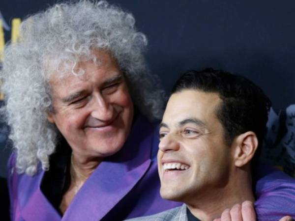 Brian May, gitarrista de Queen junto al actor estadounidense Rami Malek. Foto: Agencia AP