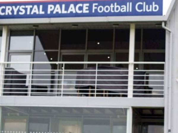 Se han instalado camas en una sala del estadio Selhurst Park para permitir un alojamiento de urgencia cuando las temperaturas bajan de los cero grados centígrados.