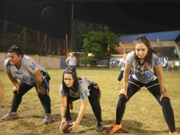 Las chicas Dolphins son una buena opción si te ánimas a practicar este deporte (Foto: Eduard Rodríguez)