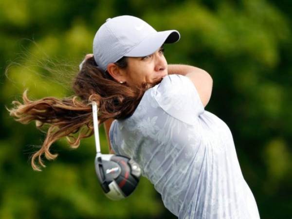 El comisionado de la LPGA, Mike Whan se le presentó a la novata de 21 años en una práctica en Hazeltine y le confesó que “nunca oí hablar más de una jugadora que de ti”. Foto: AP.