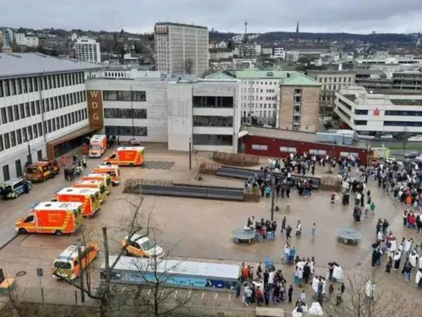 Ataque con cuchillo deja varios alumnos heridos en Alemania