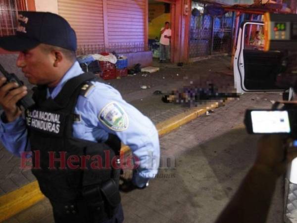 Según el Observatorio de la Violencia de la UNAH, la mayoría de hechos ocurre en horas de la noche y son perpetrados con arma de fuego. Foto: Archivo/ EL HERALDO