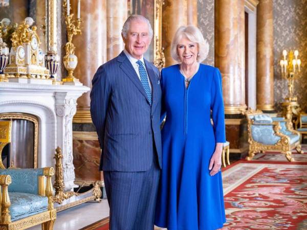 El 6 de mayo Carlos III se coronará rey de Inglaterra a siete meses de la muerte de su madre, la reina Isabel II. El nuevo monarca ha hecho de su coronación un evento en el que la sustentabilidad, austeridad y poca opulencia en comparación a otras coronaciones.