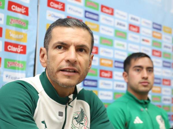 Jaime Lozano muestra respeto por la Selección de Honduras, y habla del Estadio Chelato Uclés para el Honduras contra México. ¿Jugará Julián Quiñones como titular?