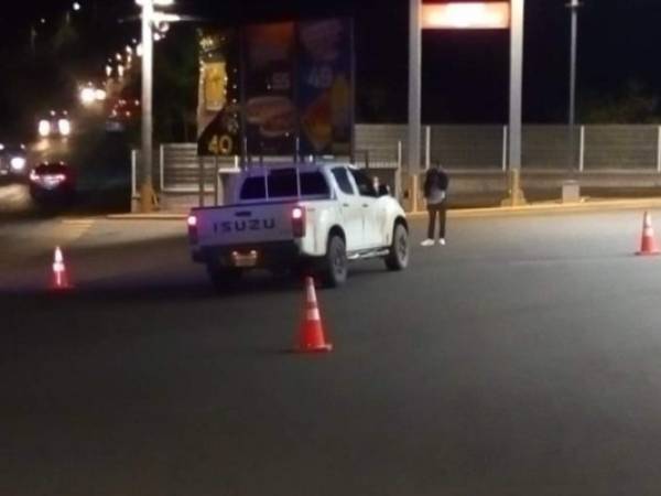 El hombre se encontraba en la gasolinera cuando fue atacado.