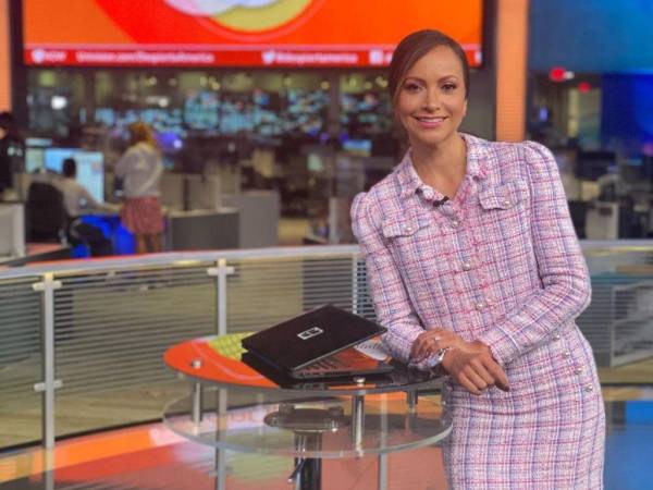 Pretto es la presentadora de noticias de Despierta América.