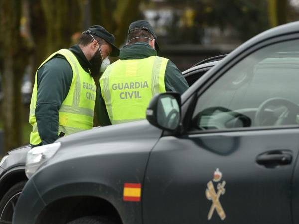 Los hechos ocurrieron en noviembre cuando una niña de once años que paseaba por un centro comercial de Badalona, en el área metropolitana de Barcelona.