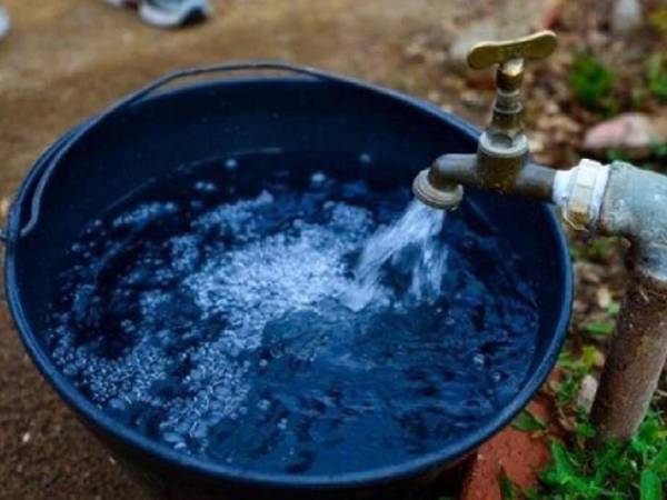 Unos minutos bastaron para que ocurriera la tragedia cuando el pequeño se acercó a la cubeta llena con agua.