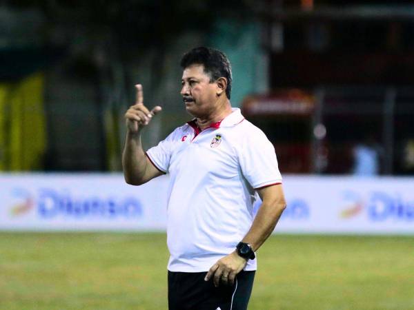 El Real España cuenta con la asistencia técnica de Mauro Reyes en el equipo y dará apoyo en los entrenamientos a José Valladares.