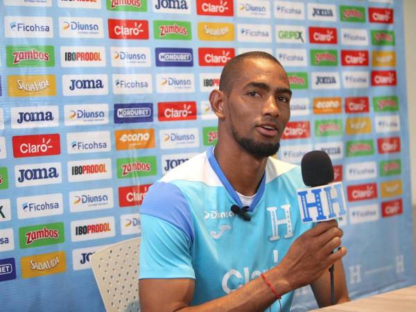 Jerry Bengtson se prepara para el Honduras vs Costa Rica.